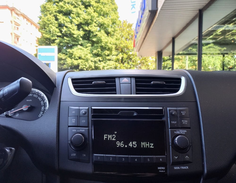 Suzuki Swift usata a Milano (11)