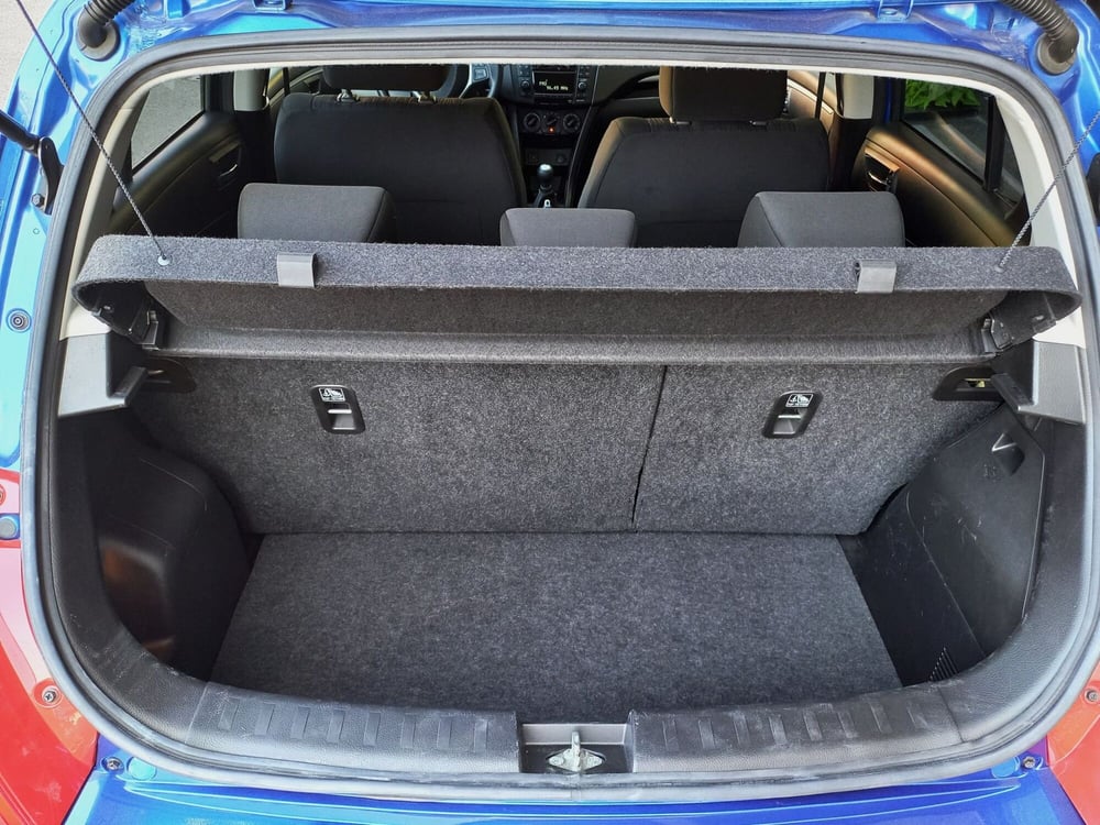 Suzuki Swift usata a Milano (13)