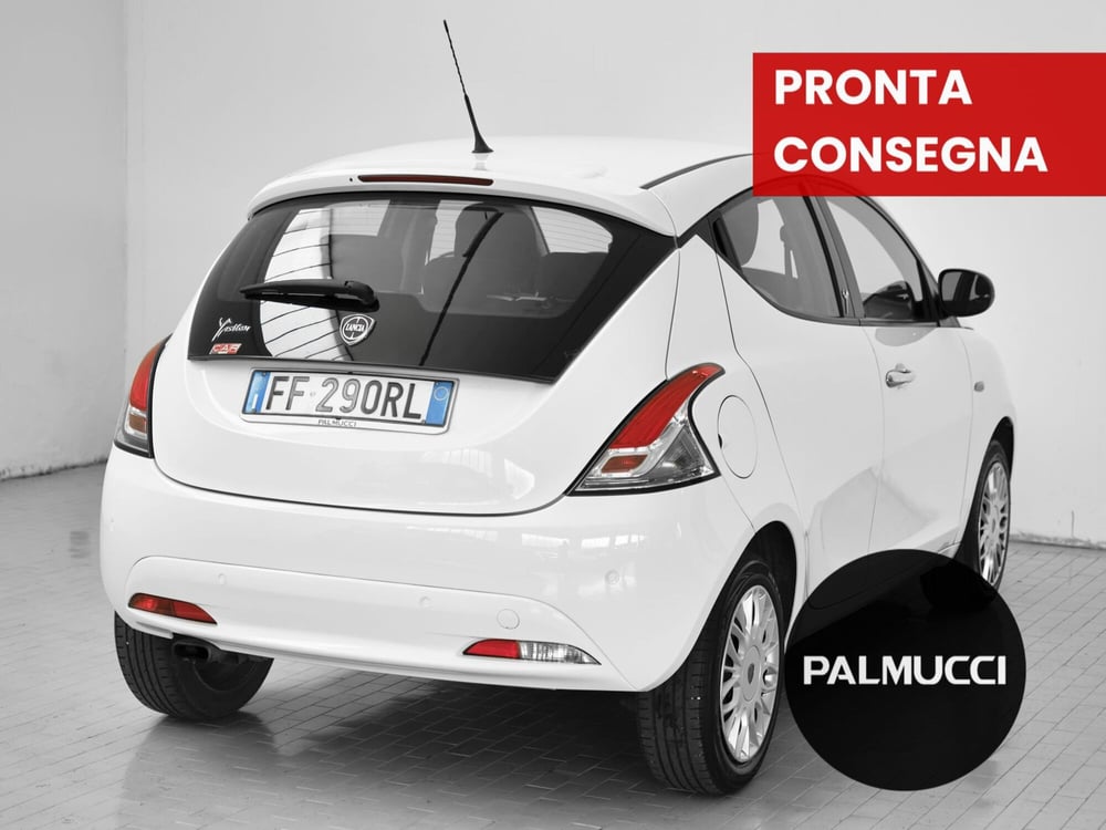 Lancia Ypsilon usata a Prato (2)
