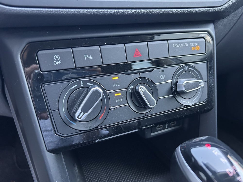 Volkswagen T-Cross usata a Avellino (13)