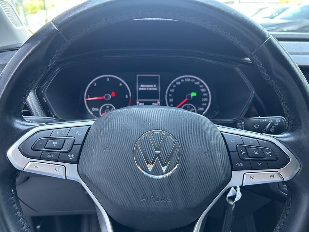 Volkswagen T-Cross usata a Avellino (8)