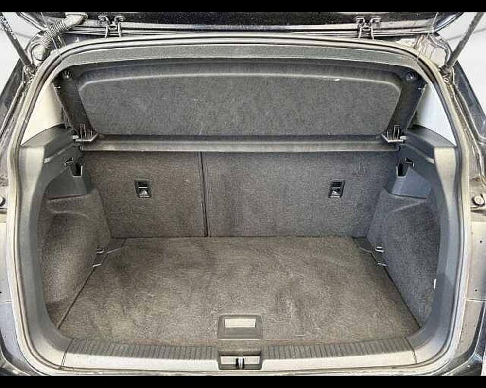 Volkswagen T-Cross usata a Roma (10)