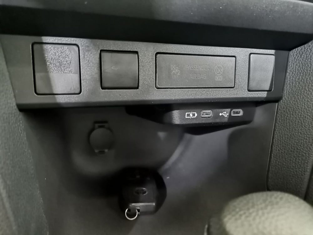 Toyota Yaris Cross usata a Salerno (16)