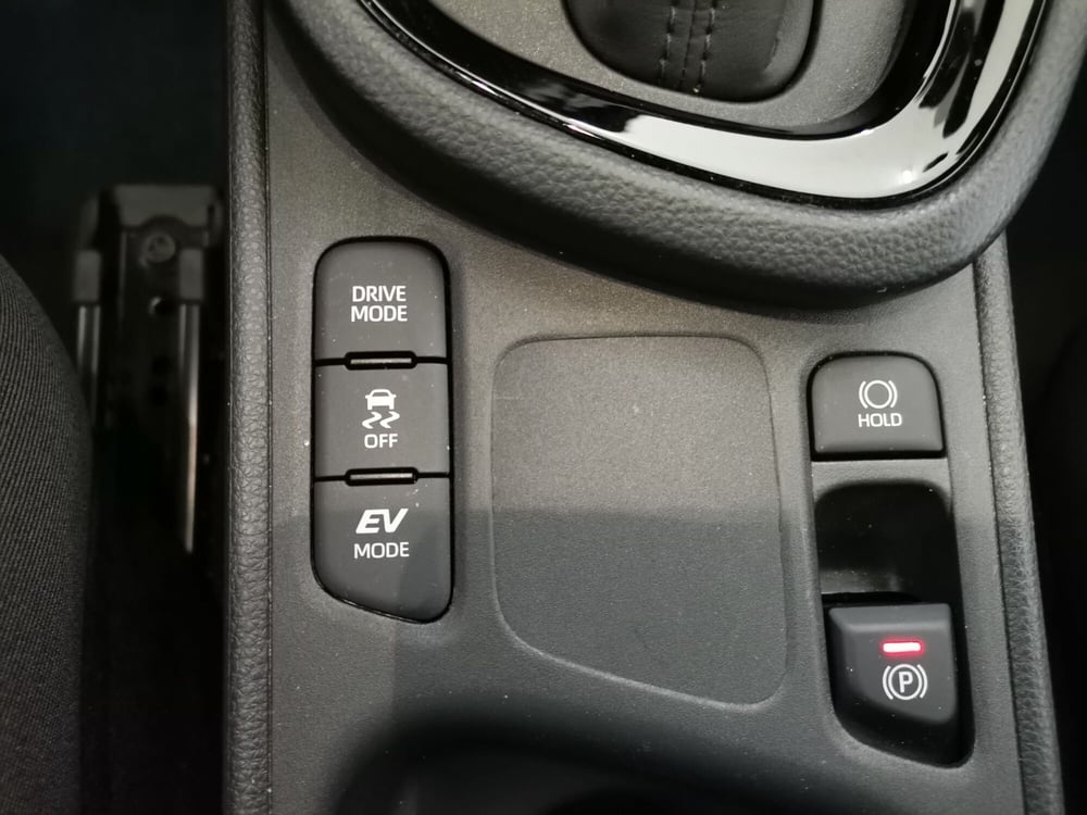Toyota Yaris Cross usata a Salerno (17)