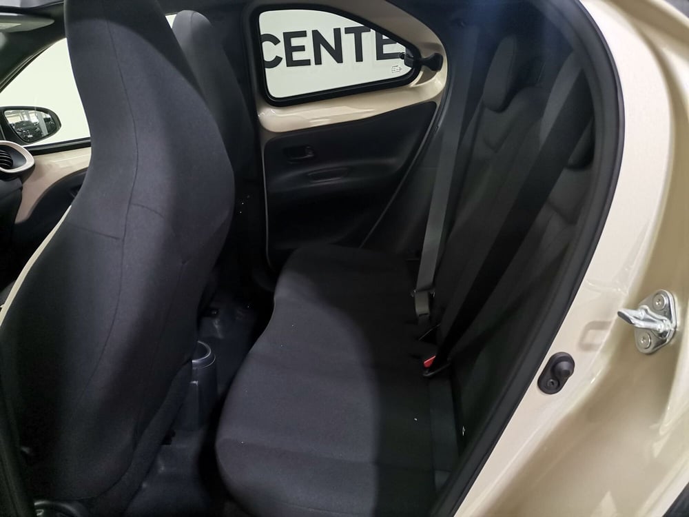Toyota Aygo X usata a Salerno (10)