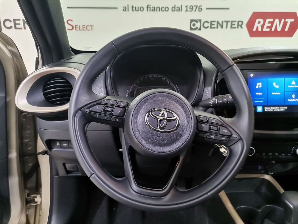 Toyota Aygo X usata a Salerno (8)