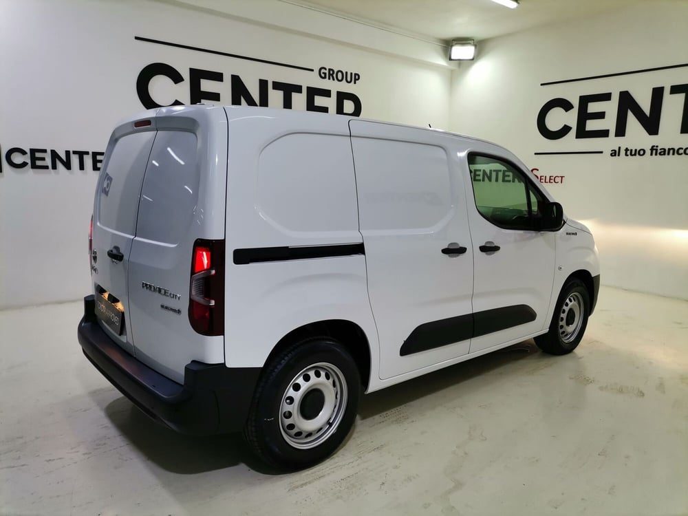 Toyota Proace City Furgone nuova a Salerno (6)