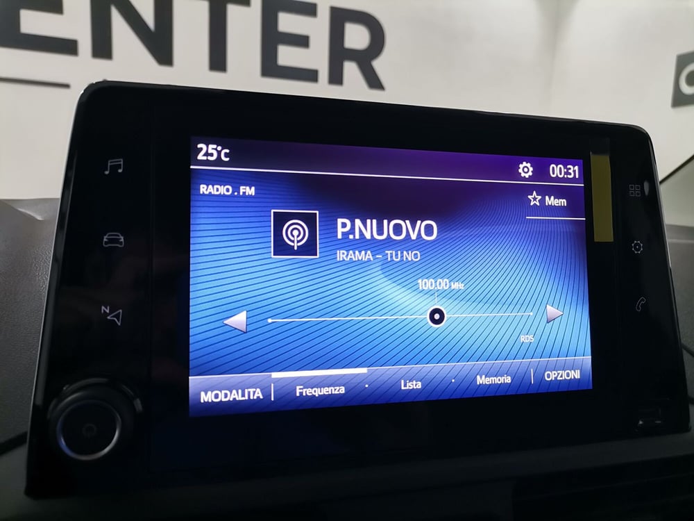 Toyota Proace City Furgone nuova a Salerno (9)