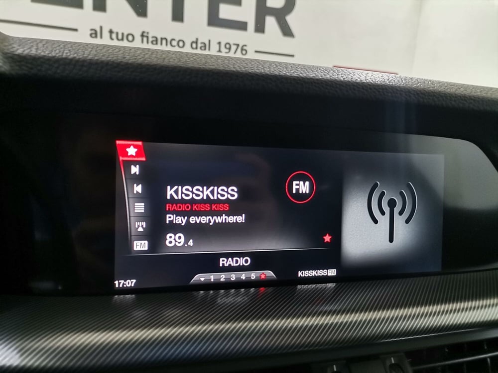 Alfa Romeo Stelvio usata a Salerno (13)