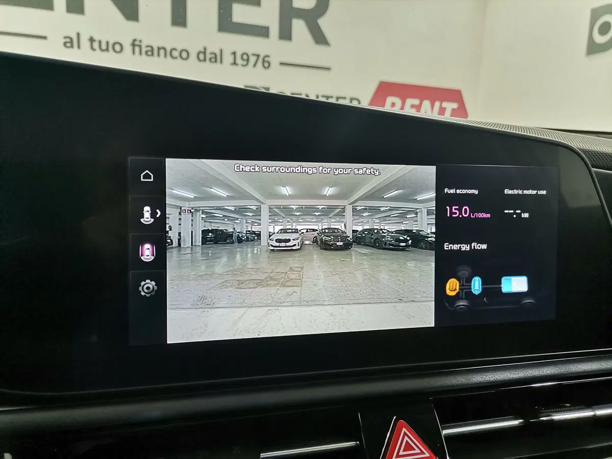 Kia Niro nuova a Salerno (12)