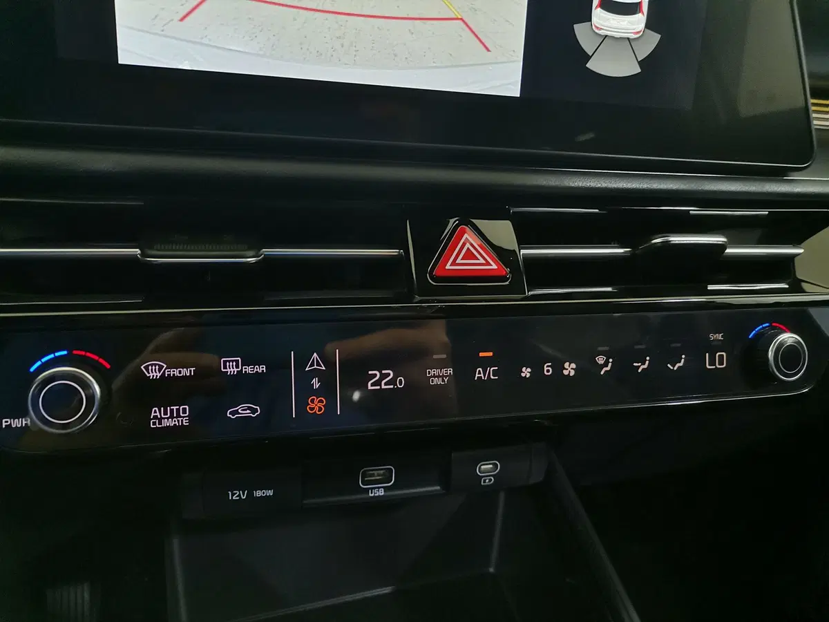 Kia Niro nuova a Salerno (13)