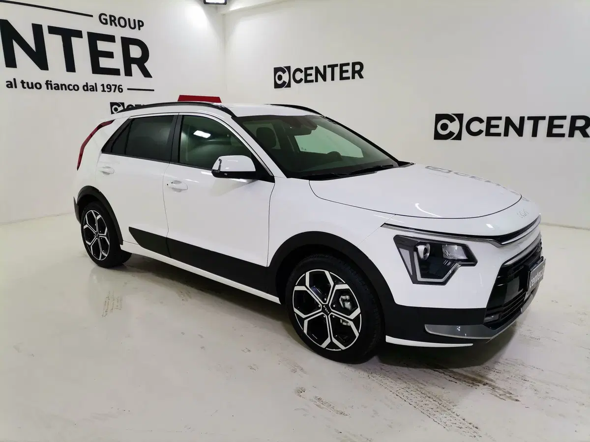 Kia Niro nuova a Salerno (3)