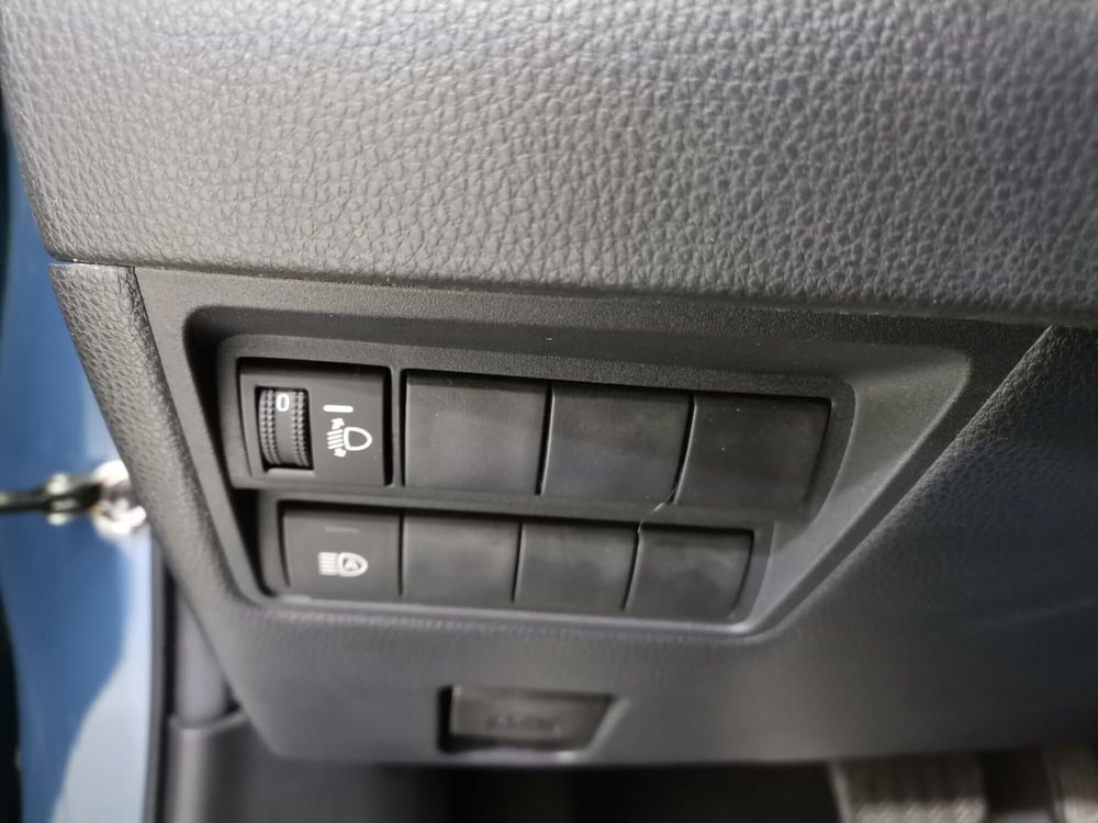 Toyota Yaris usata a Salerno (17)