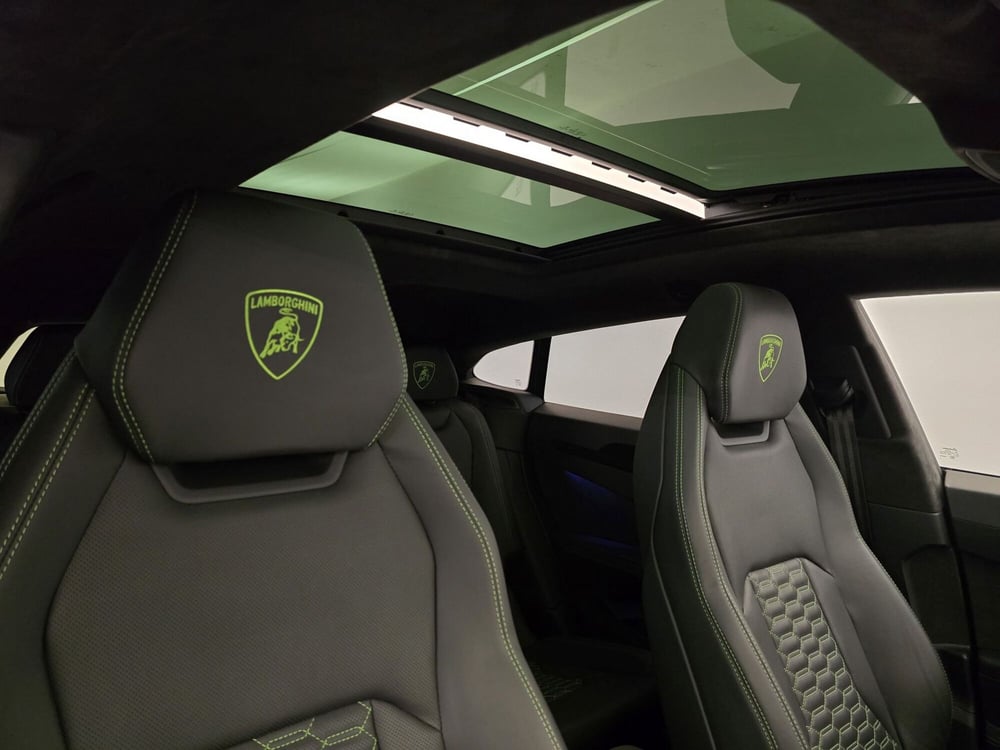 Lamborghini Urus usata a Bologna (15)