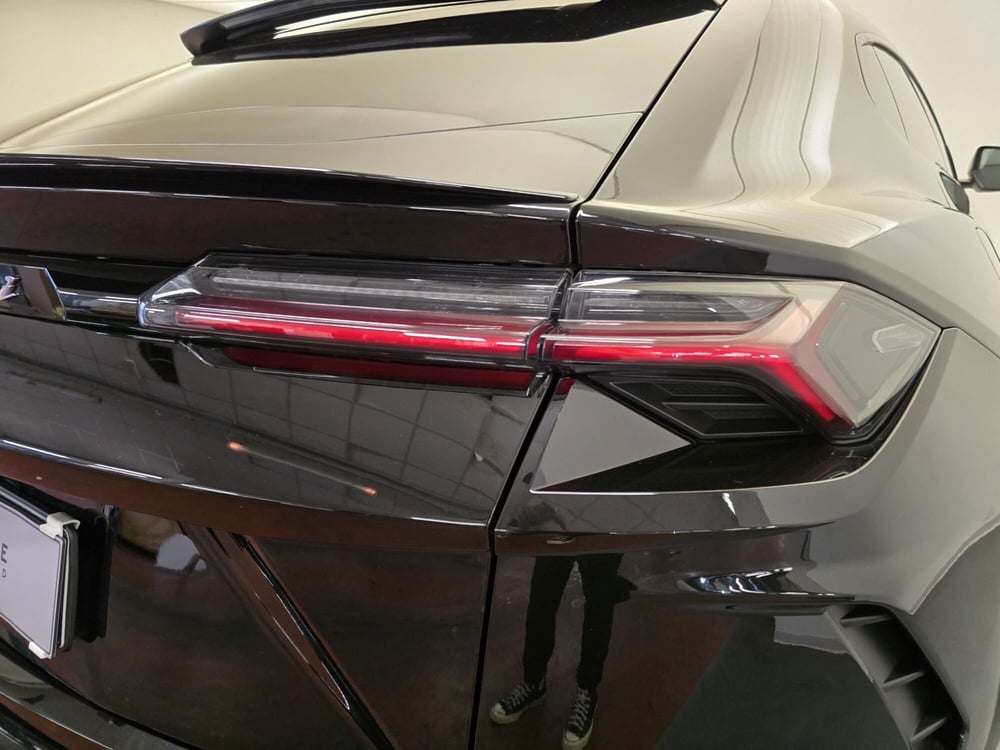 Lamborghini Urus usata a Bologna (16)