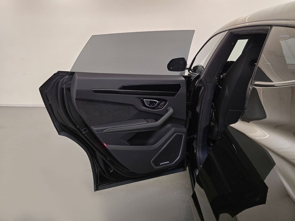 Lamborghini Urus usata a Bologna (20)