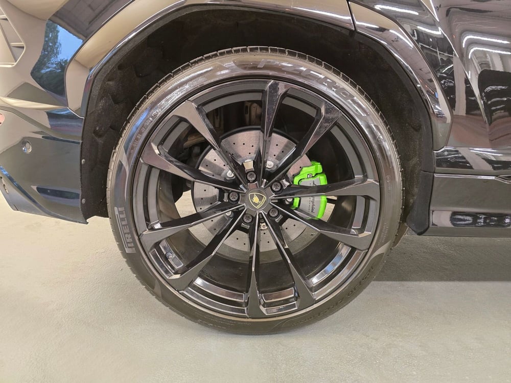 Lamborghini Urus usata a Bologna (9)