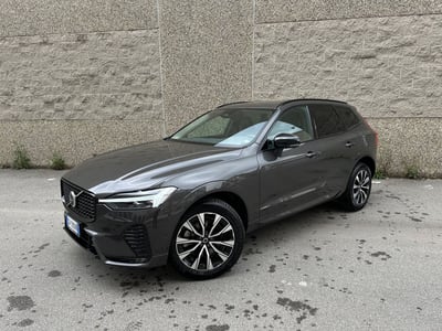 Volvo XC60 B4 automatico Plus Dark del 2024 usata a Bergamo