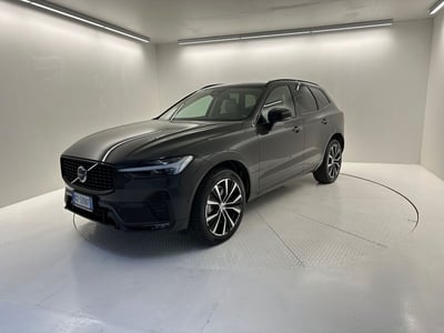 Volvo XC60 B4 (d) AWD automatico Ultimate Dark del 2024 usata a Bergamo