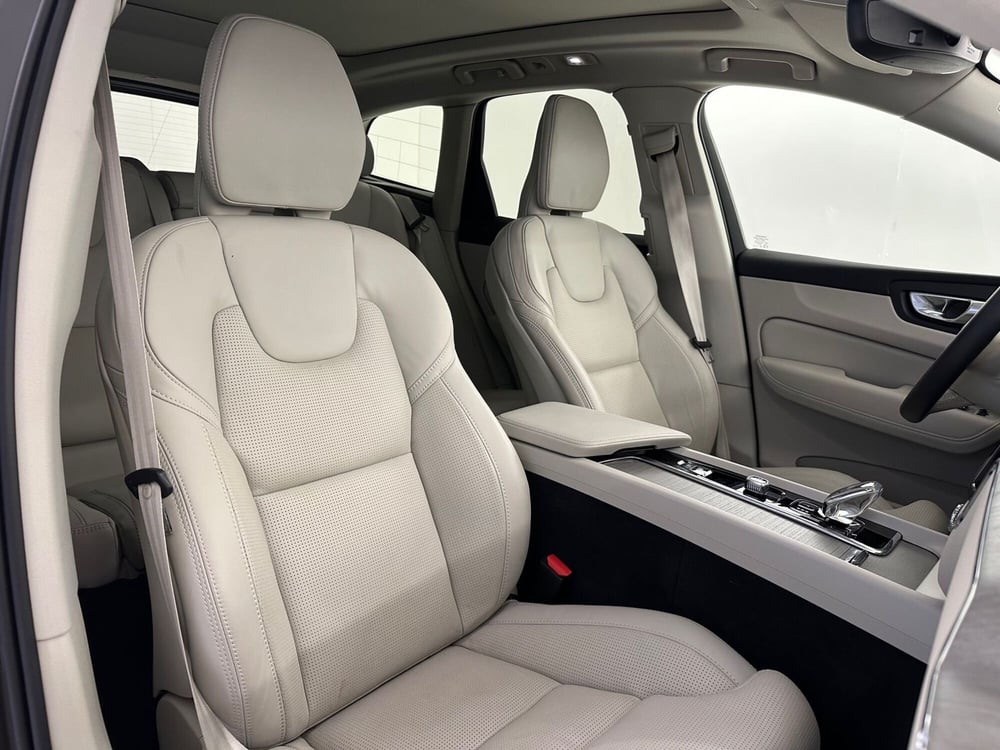 Volvo XC60 usata a Bergamo (10)