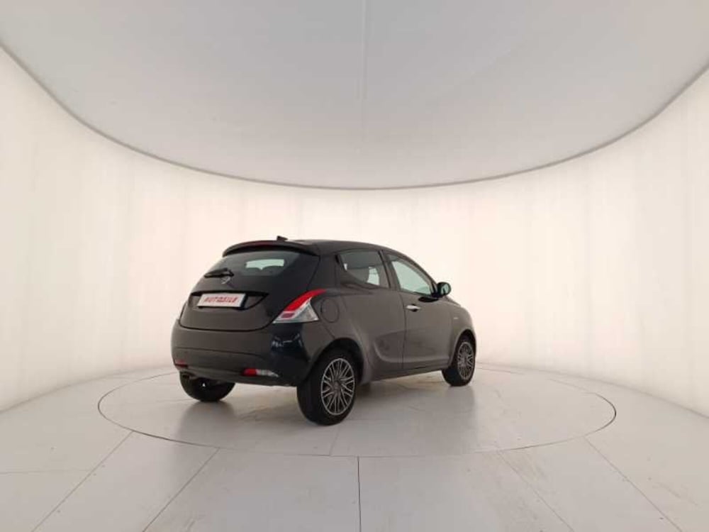 Lancia Ypsilon usata a Treviso (6)