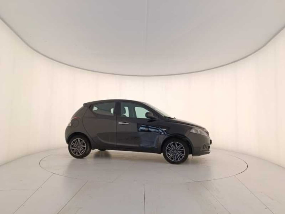 Lancia Ypsilon usata a Treviso (7)