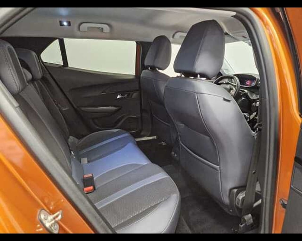 Peugeot 2008 usata a Milano (11)