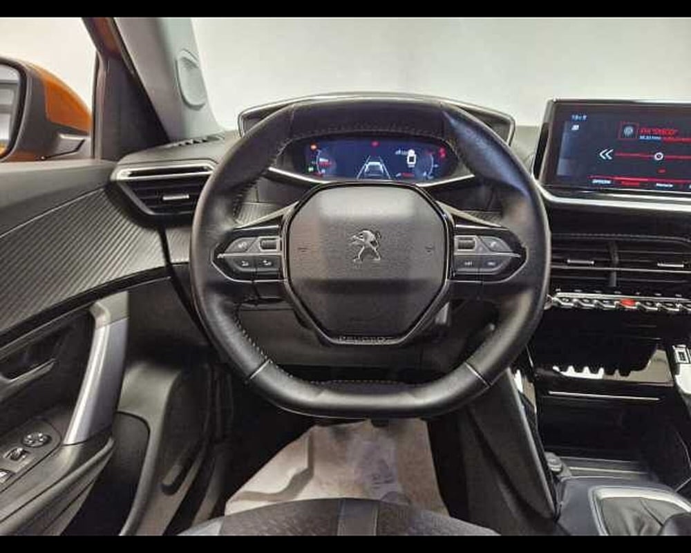Peugeot 2008 usata a Milano (8)