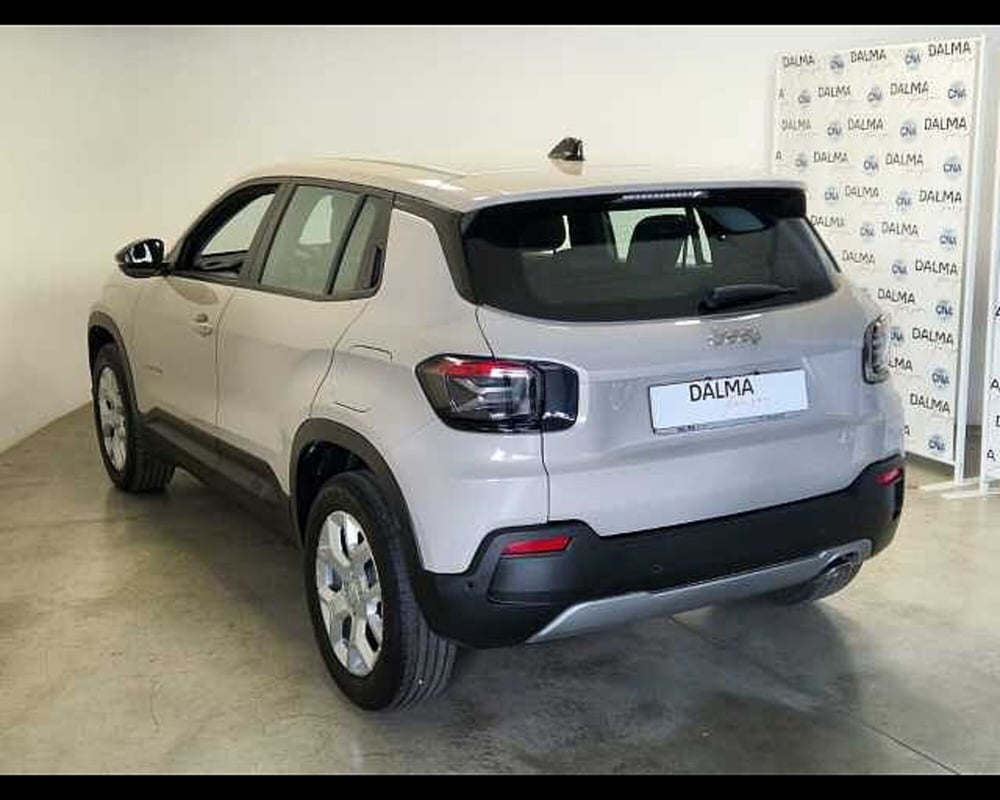 Jeep Avenger usata a Milano (16)