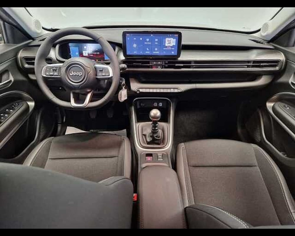 Jeep Avenger usata a Milano (7)