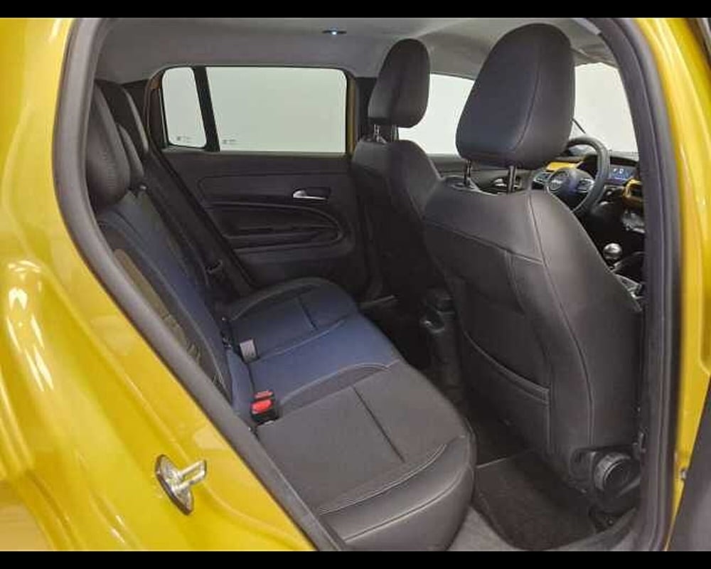 Jeep Avenger usata a Milano (11)