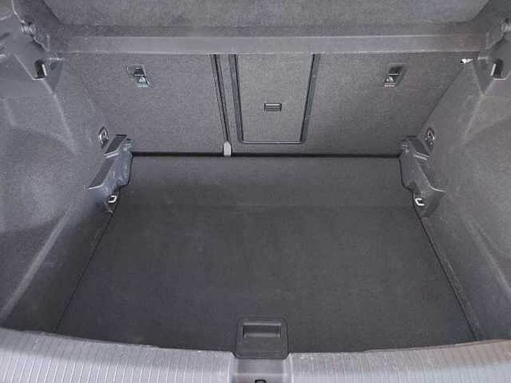 Volkswagen T-Roc usata a Palermo (18)