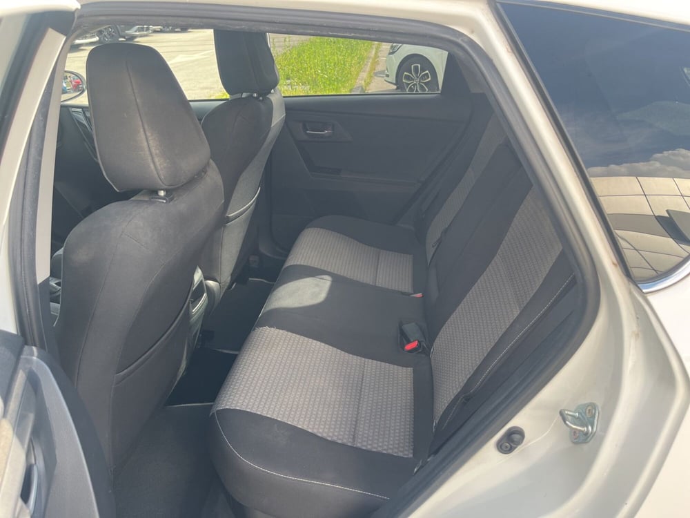 Toyota Auris usata a Vicenza (17)