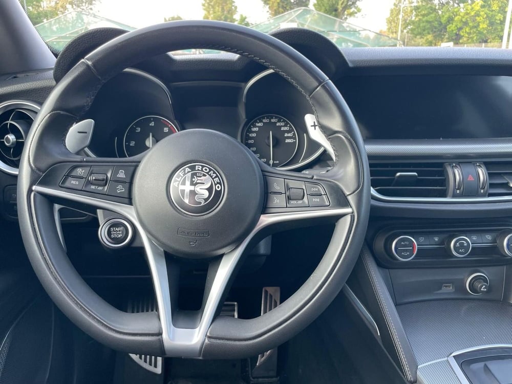 Alfa Romeo Stelvio usata a Ancona (12)