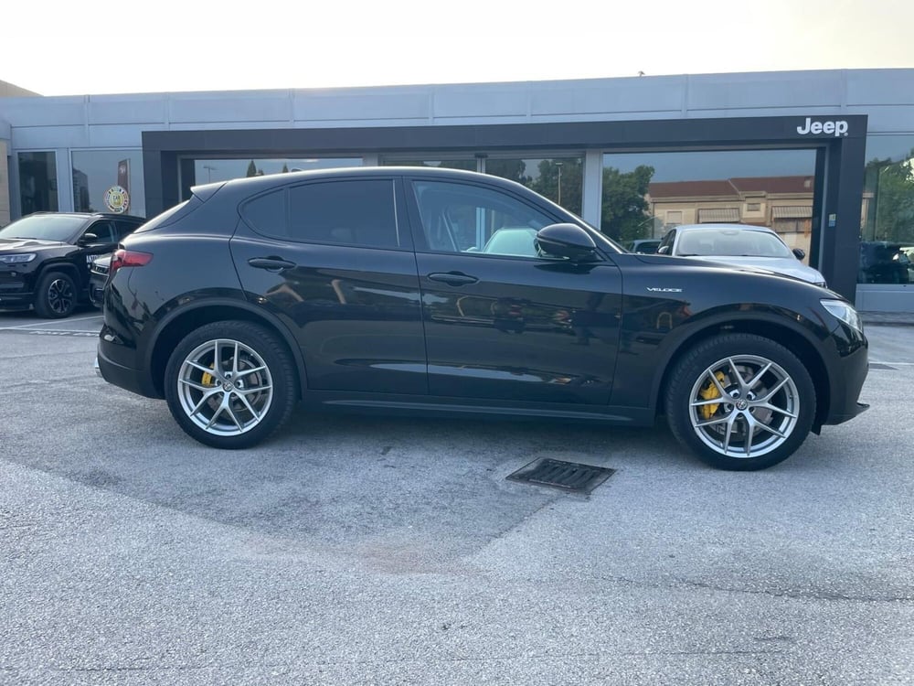 Alfa Romeo Stelvio usata a Ancona (4)