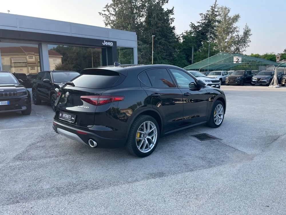 Alfa Romeo Stelvio usata a Ancona (5)