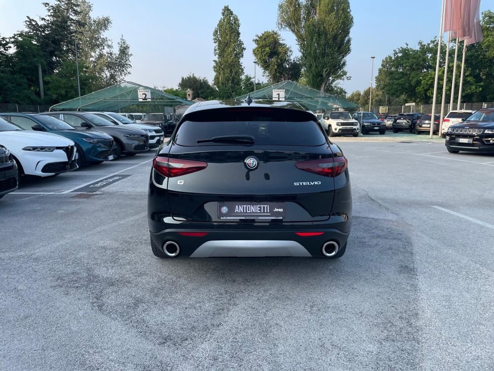 Alfa Romeo Stelvio usata a Ancona (6)