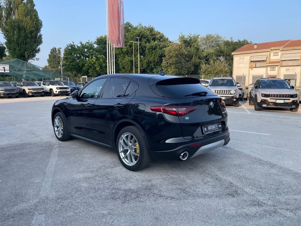 Alfa Romeo Stelvio usata a Ancona (7)
