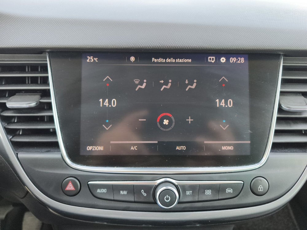 Opel Crossland usata a Frosinone (16)