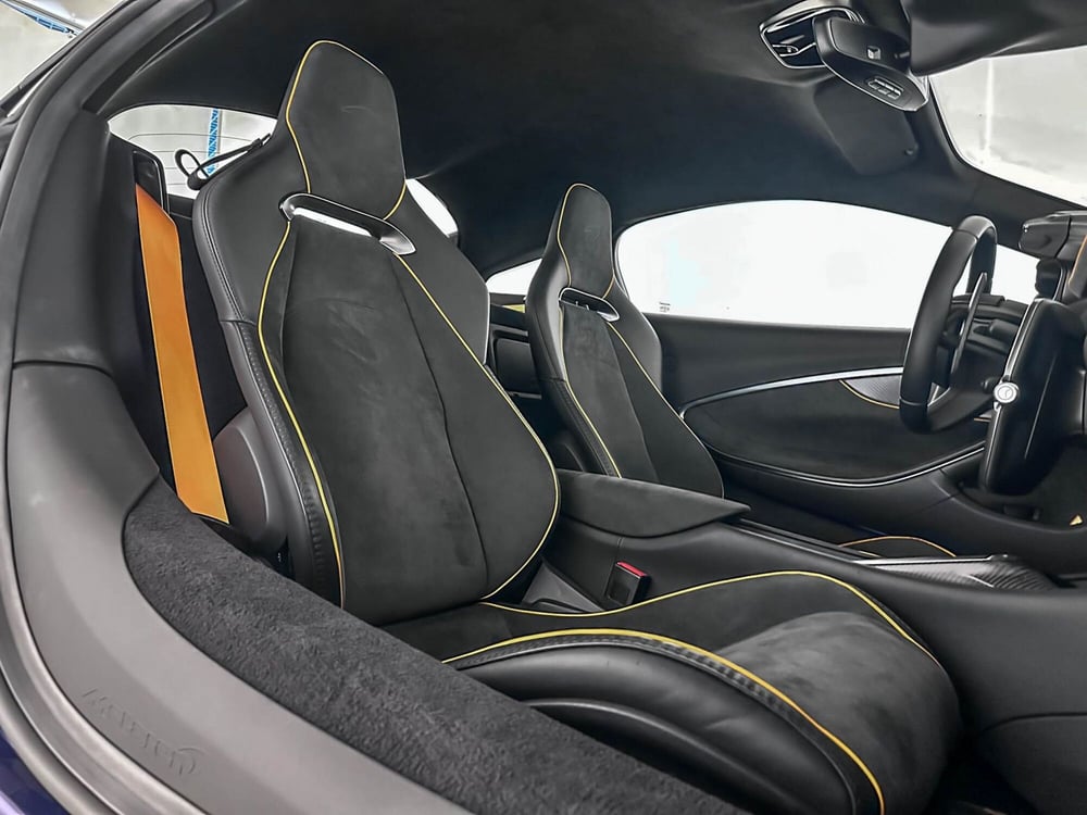 McLaren Artura Coupé usata a Milano (12)