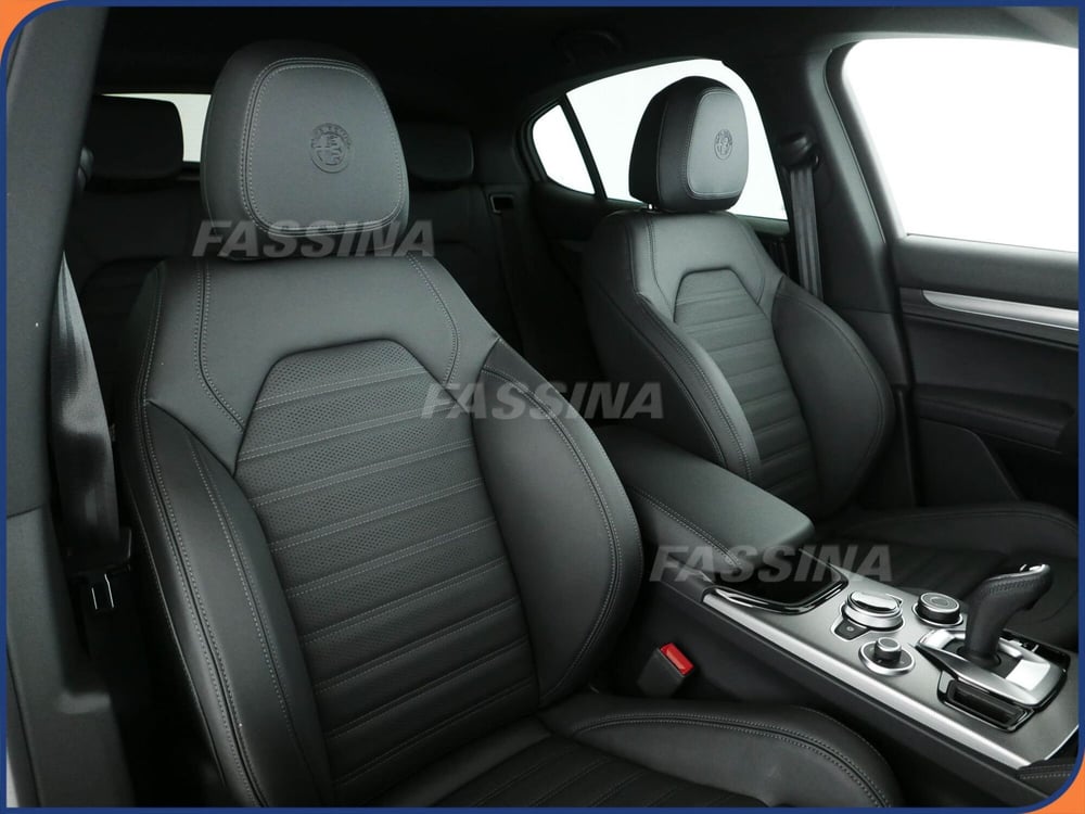 Alfa Romeo Stelvio usata a Milano (13)