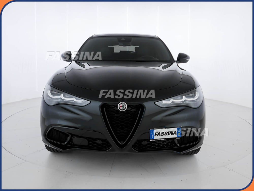 Alfa Romeo Stelvio usata a Milano (2)