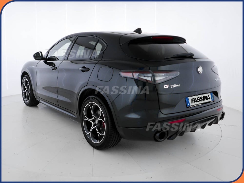 Alfa Romeo Stelvio usata a Milano (4)