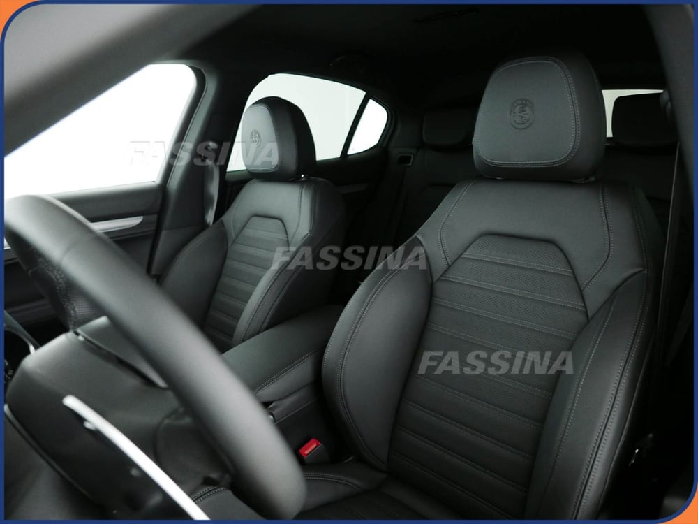 Alfa Romeo Stelvio usata a Milano (8)
