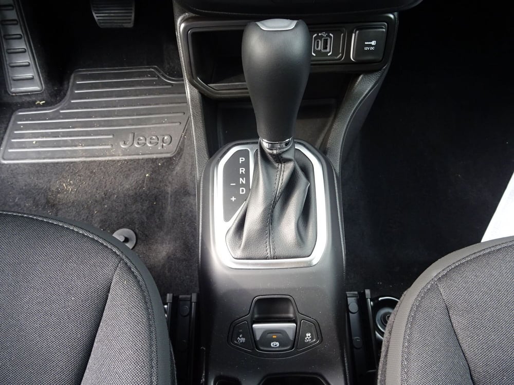 Jeep Renegade nuova a Lucca (11)