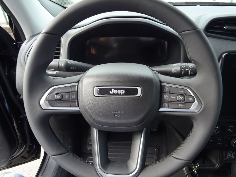 Jeep Renegade nuova a Lucca (8)