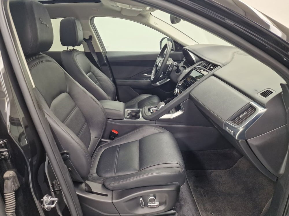 Jaguar E-Pace usata a Novara (3)