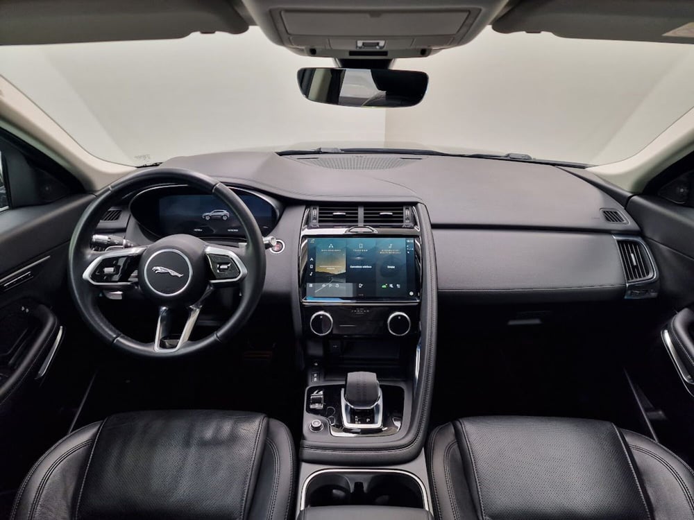 Jaguar E-Pace usata a Novara (4)