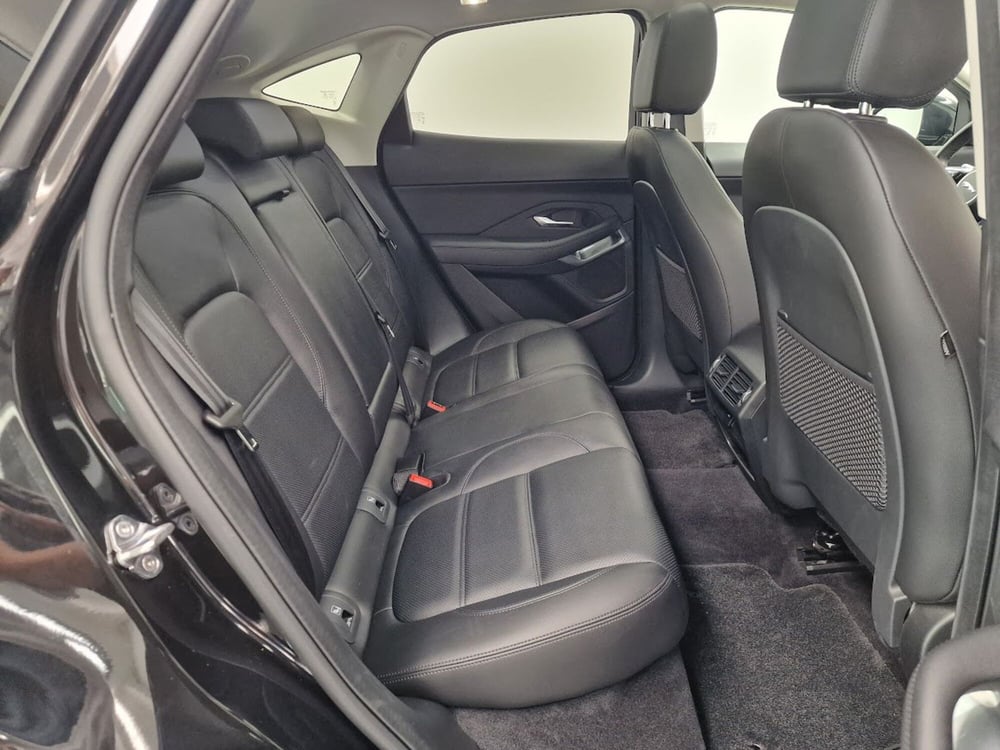 Jaguar E-Pace usata a Novara (5)