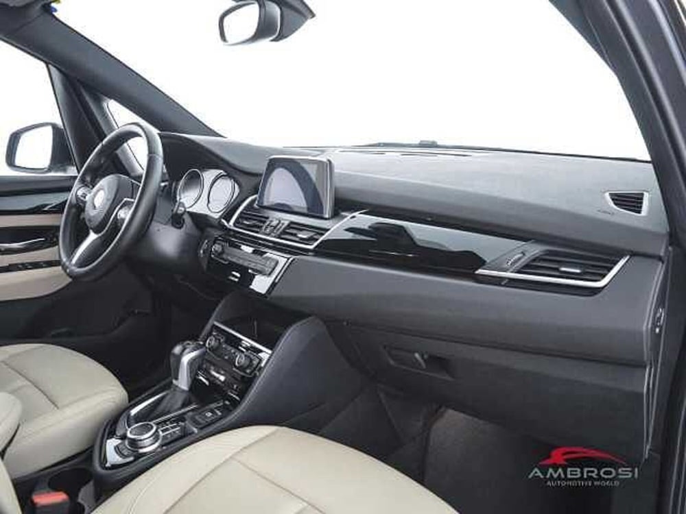 BMW Serie 2 Active Tourer usata a Perugia (12)